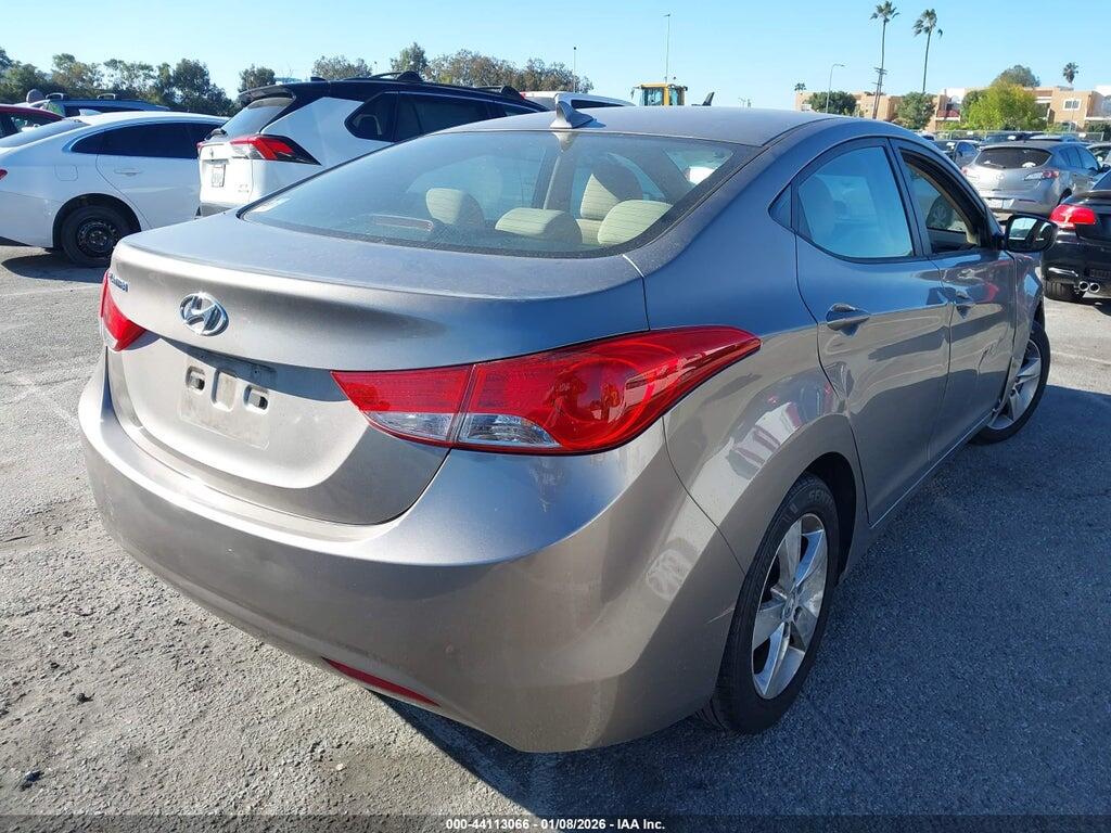 5NPDH4AE4DH270692 2013 HYUNDAI ELANTRA photo no. 4