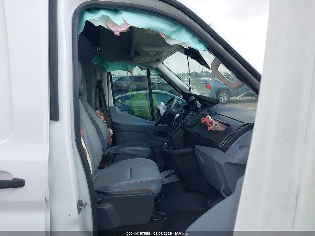 1FTYE2CM6KKB76315 2019 FORD TRANSIT-150 photo no. 5