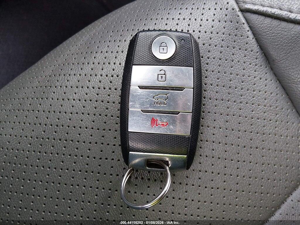 5XYPH4A17GG054308 2016 KIA SORENTO photo no. 11