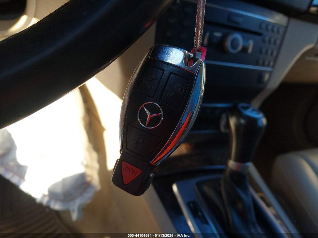 WDCGG8HB9BF539824 2011 MERCEDES-BENZ GLK 350 photo no. 11