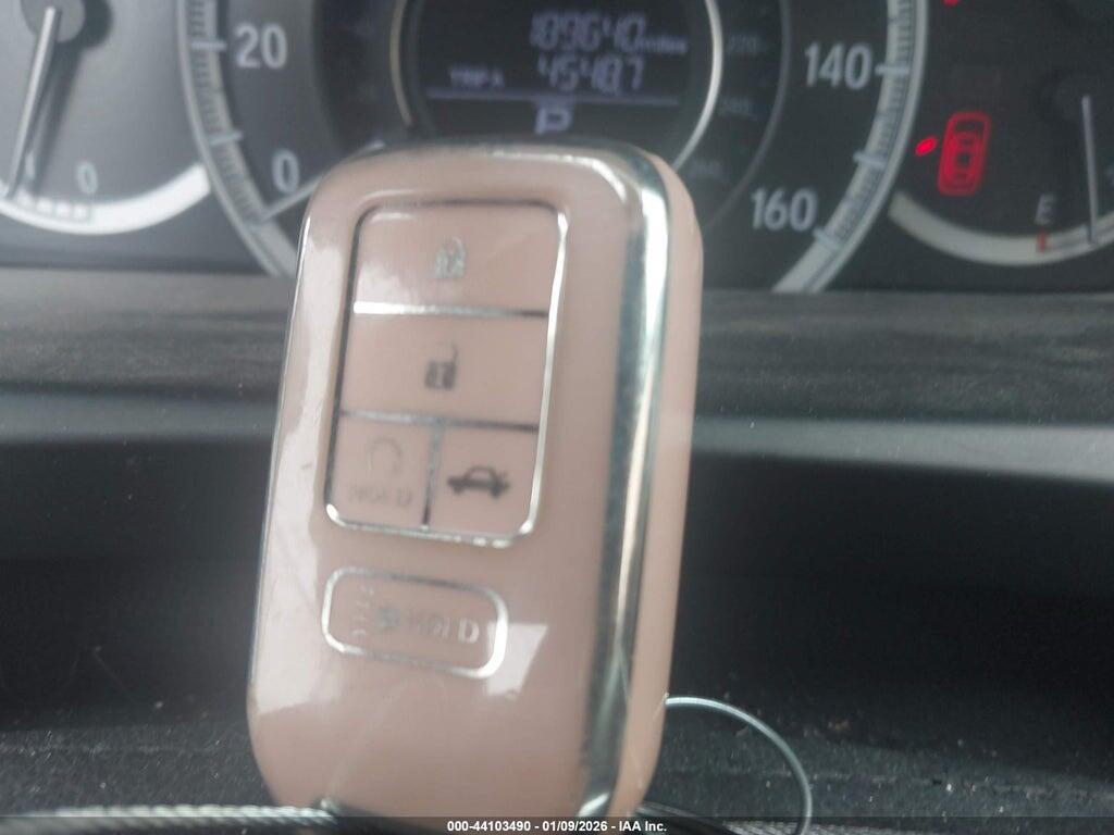 1HGCR3F84GA011204 2016 HONDA ACCORD photo no. 11