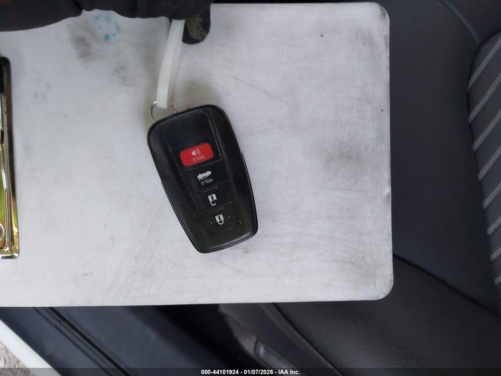 4T1G31AK4RU066810 2024 TOYOTA CAMRY HYBRID photo no. 11