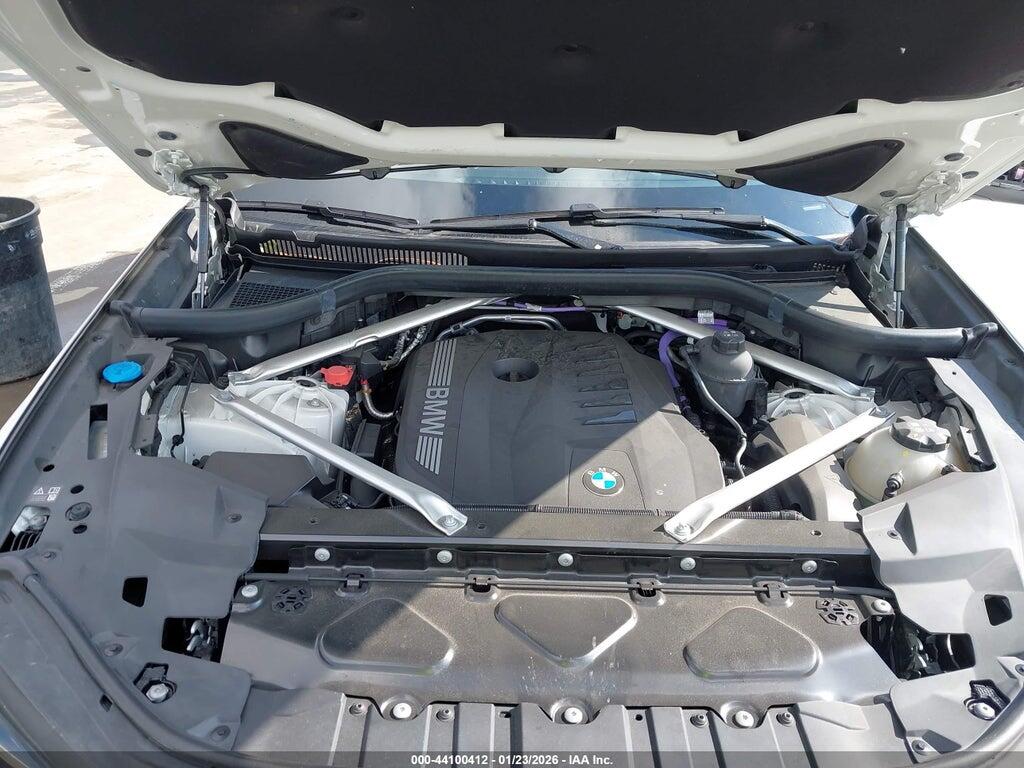 5UX13EU08R9V43333 2024 BMW X5 photo no. 10