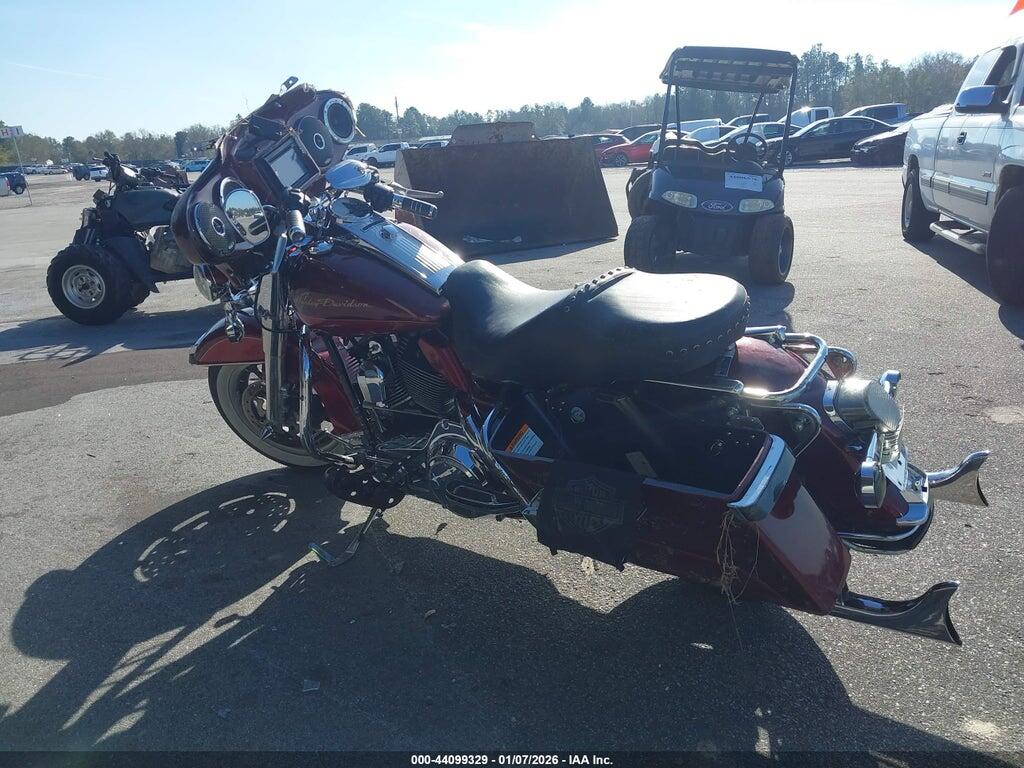 1HD1FB4148Y674634 2008 HARLEY-DAVIDSON FLHR photo no. 3