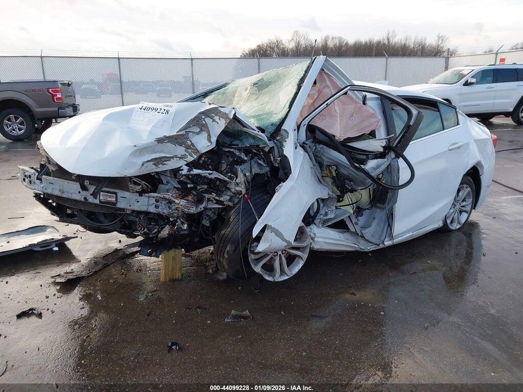 1G1BE5SM6K7120587 2019 CHEVROLET CRUZE photo no. 2