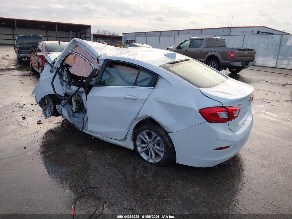 1G1BE5SM6K7120587 2019 CHEVROLET CRUZE photo no. 3