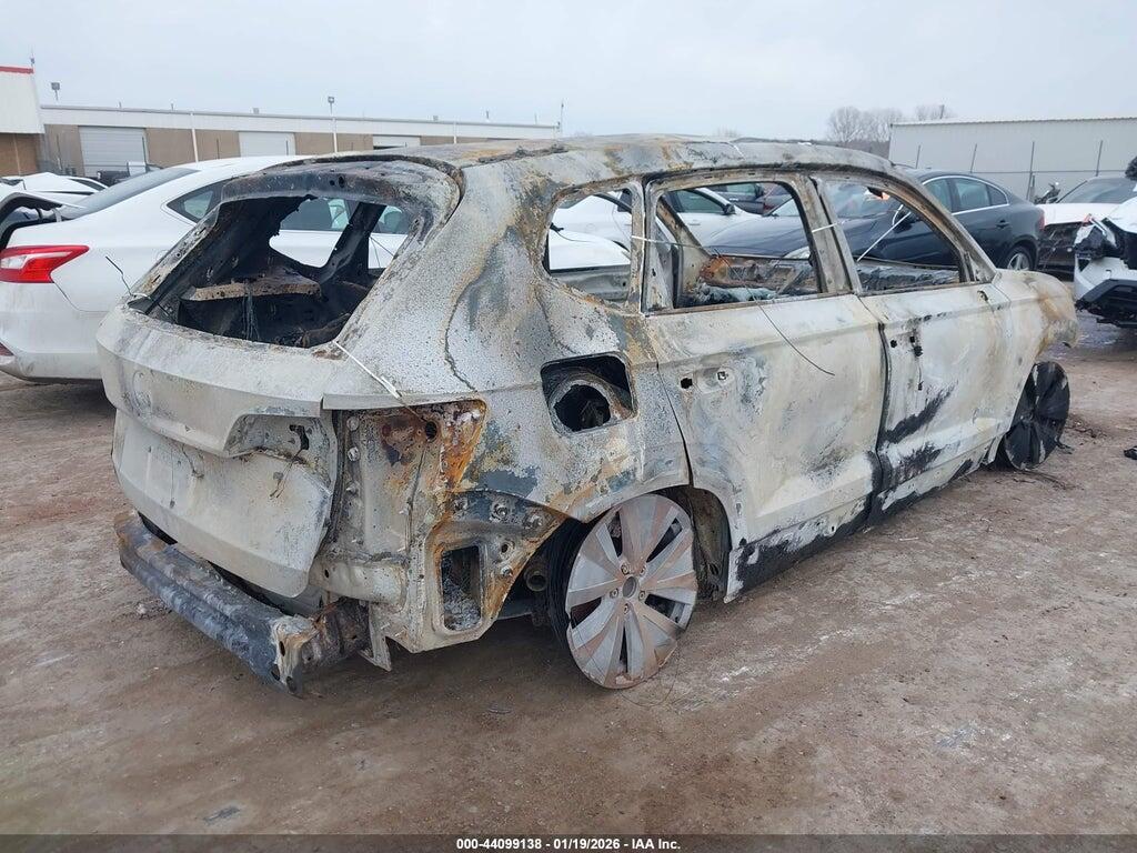 3VVSX7B24RM069474 2024 VOLKSWAGEN TAOS photo no. 4