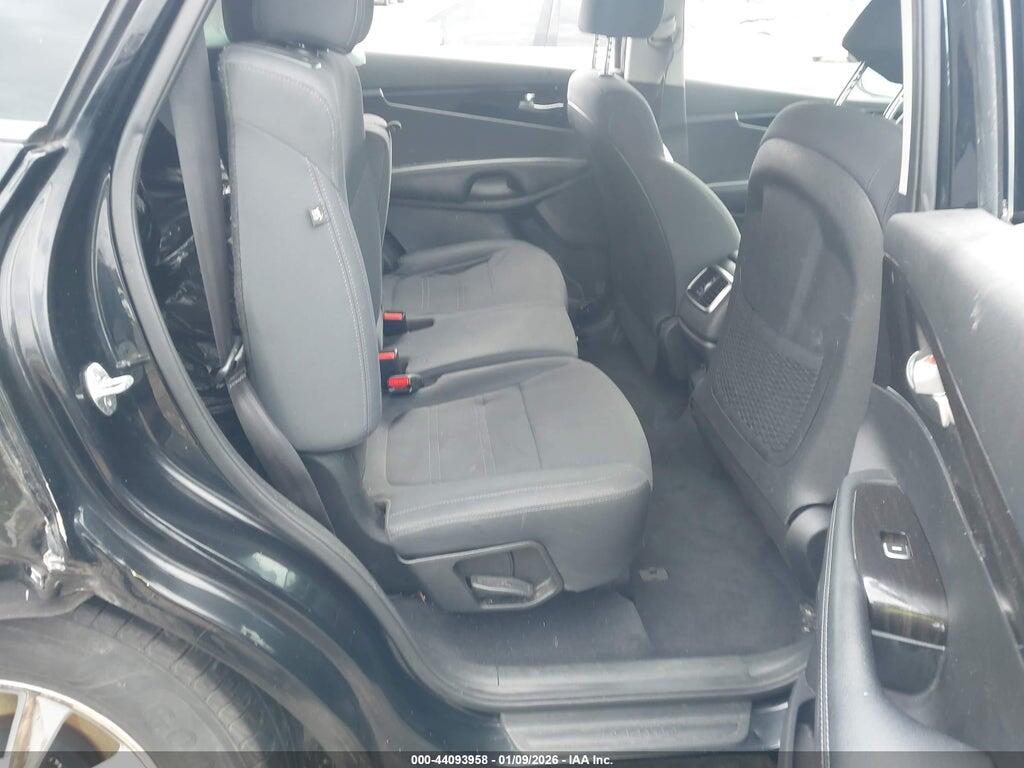 5XYPG4A35KG577338 2019 KIA SORENTO photo no. 8