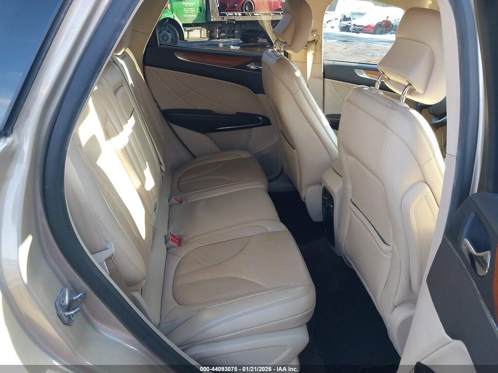 5LMCJ2D9XHUL62784 2017 LINCOLN MKC photo no. 8