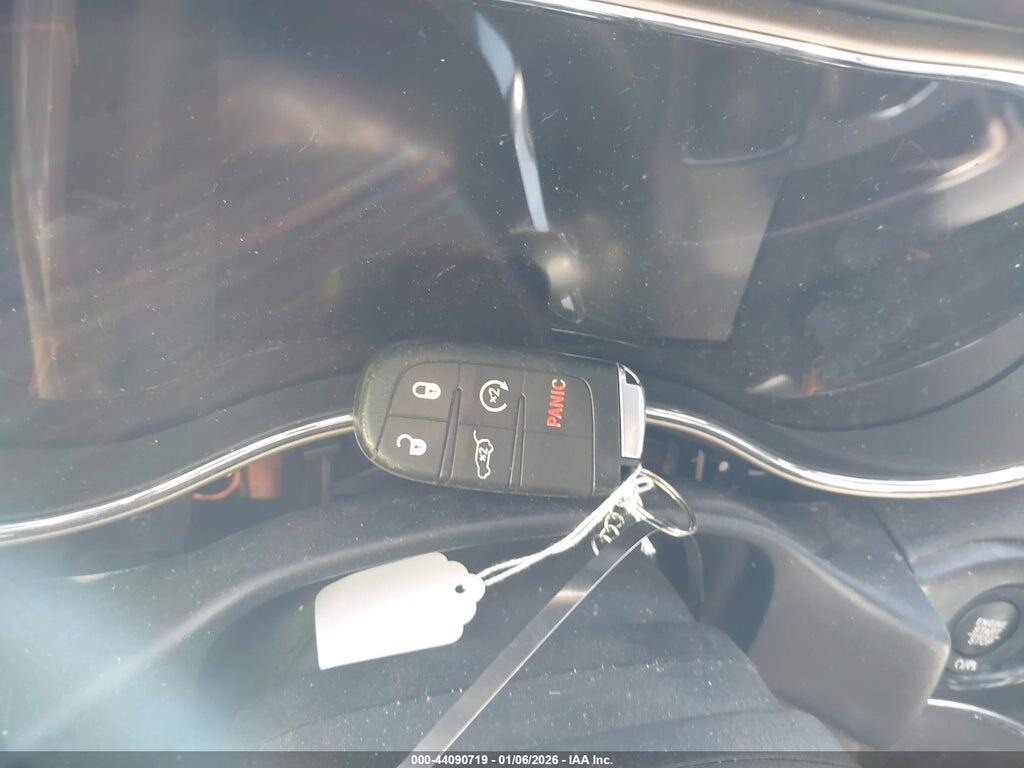 1C4RJEBG7HC837608 2017 JEEP GRAND CHEROKEE photo no. 11