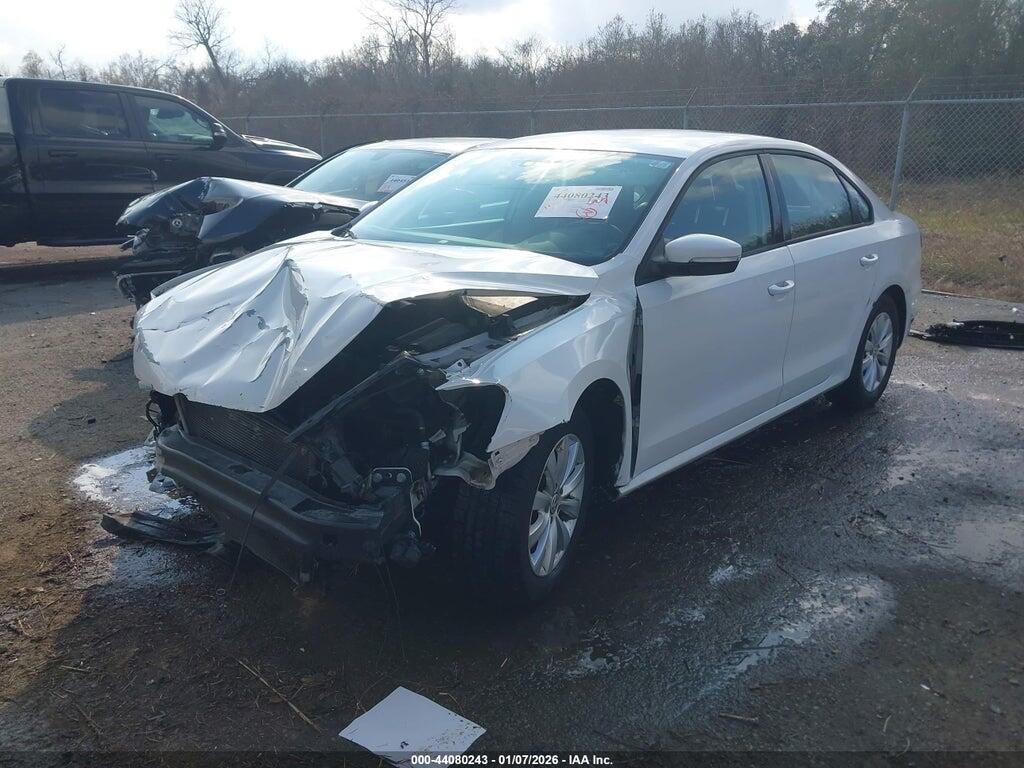 1VWAH7A30DC095157 2013 VOLKSWAGEN PASSAT photo no. 2