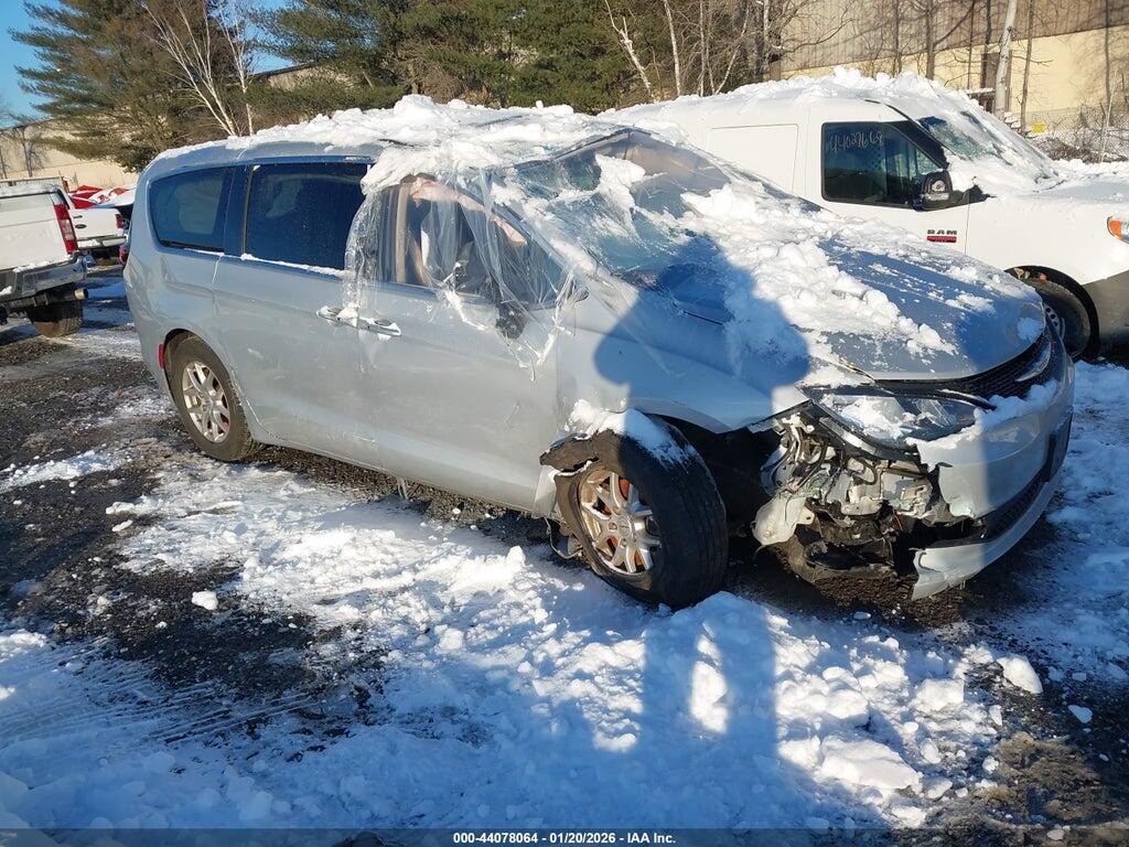 2C4RC1CG3RR152905 2024 CHRYSLER VOYAGER photo no. 1