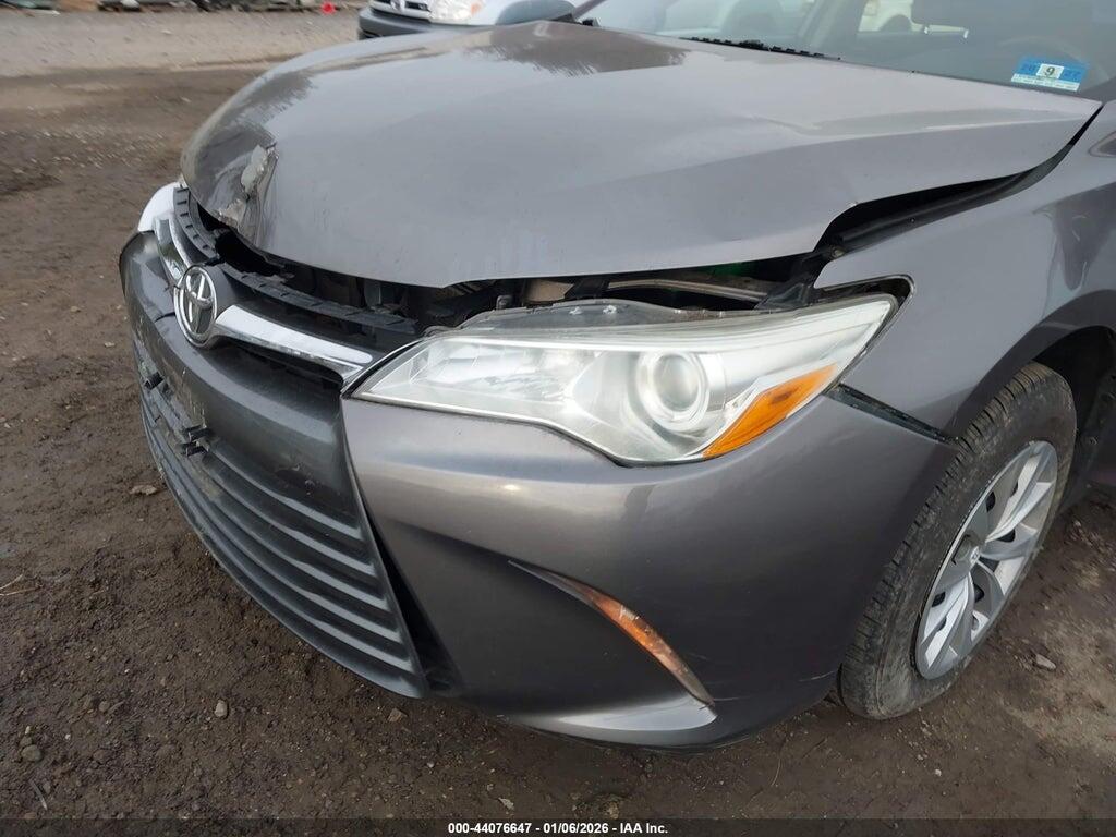 4T1BF1FK6HU316413 2017 TOYOTA CAMRY photo no. 6