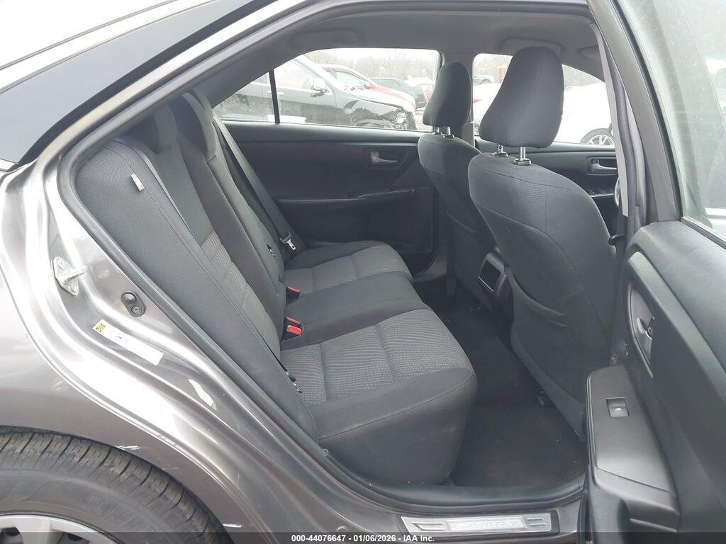 4T1BF1FK6HU316413 2017 TOYOTA CAMRY photo no. 8