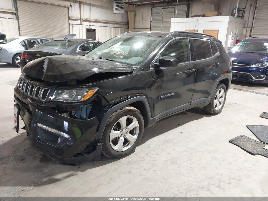 3C4NJDBBXKT683713 2019 JEEP COMPASS photo no. 2