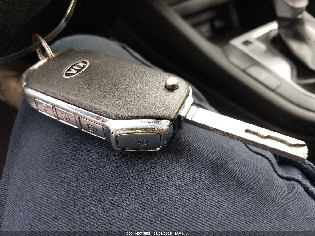 3KPF24AD2KE100060 2019 KIA FORTE photo no. 11