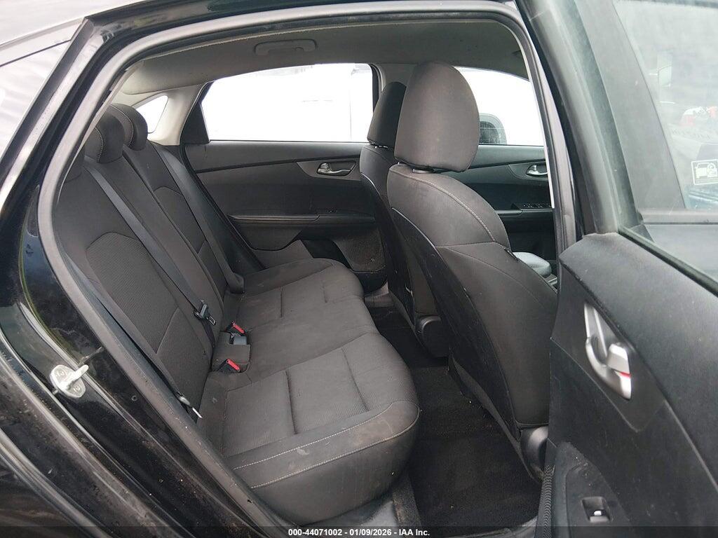 3KPF24AD2KE100060 2019 KIA FORTE photo no. 8