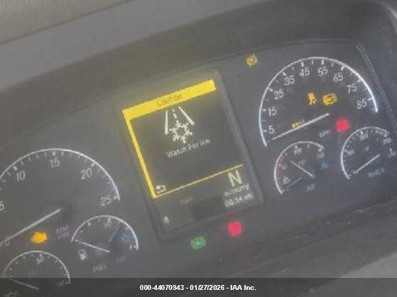 3AKJHLDV2PDNZ9059 2023 FREIGHTLINER NEW CASCADIA 126 photo no. 6