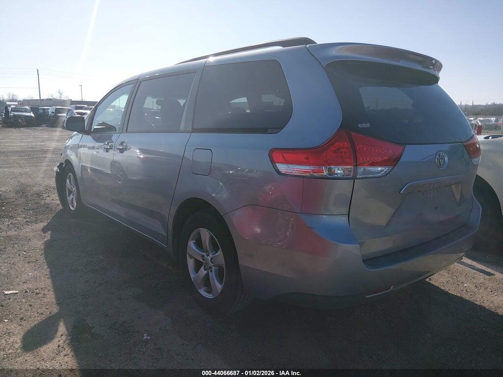 5TDKK3DC1ES447160 2014 TOYOTA SIENNA photo no. 3