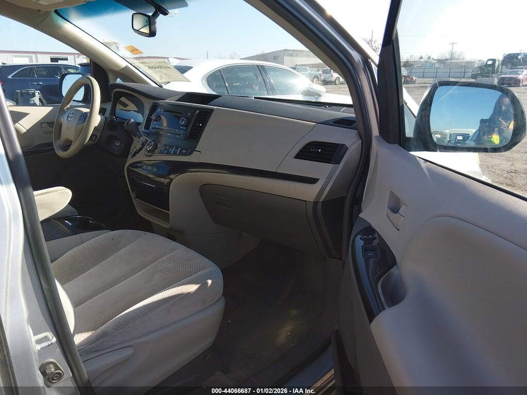 5TDKK3DC1ES447160 2014 TOYOTA SIENNA photo no. 5