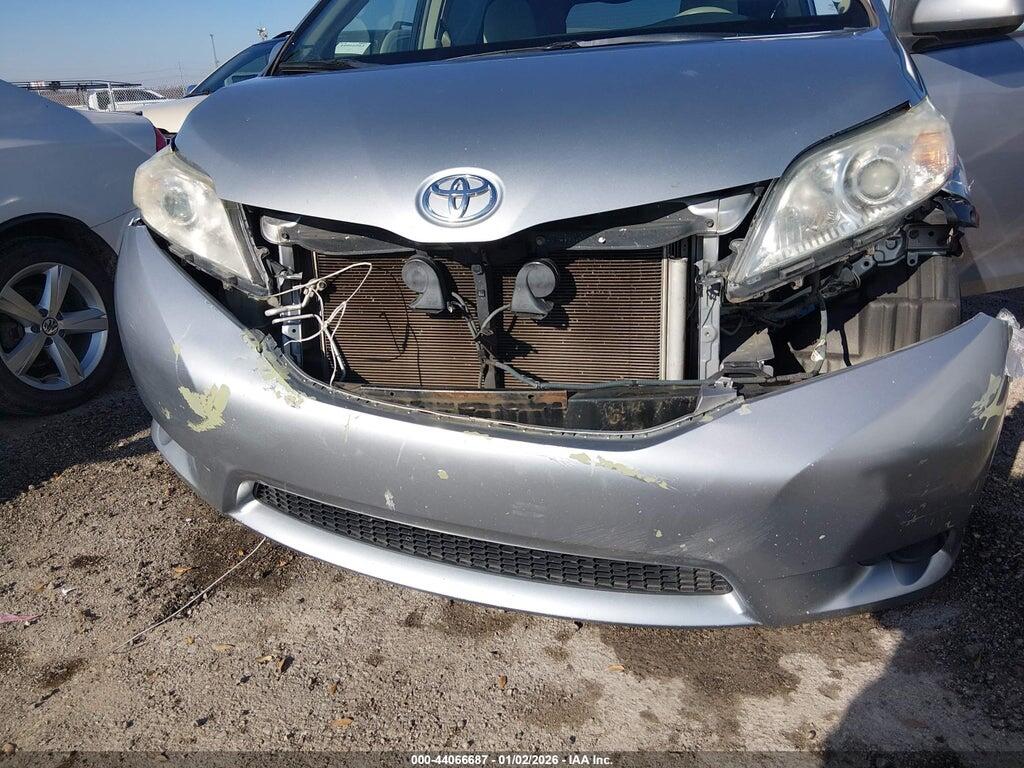 5TDKK3DC1ES447160 2014 TOYOTA SIENNA photo no. 6