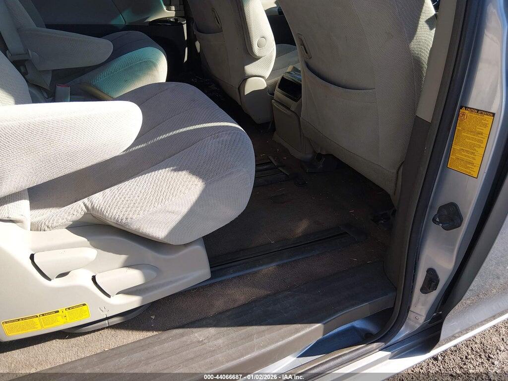 5TDKK3DC1ES447160 2014 TOYOTA SIENNA photo no. 8
