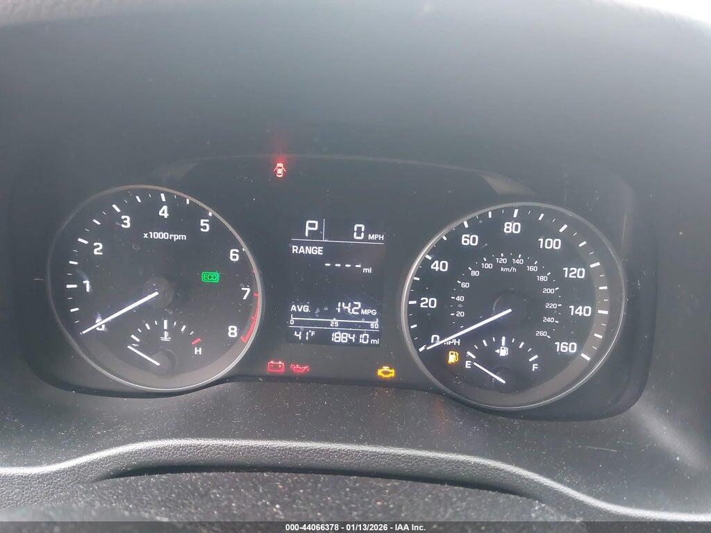 5NPD74LFXHH197486 2017 HYUNDAI ELANTRA photo no. 7