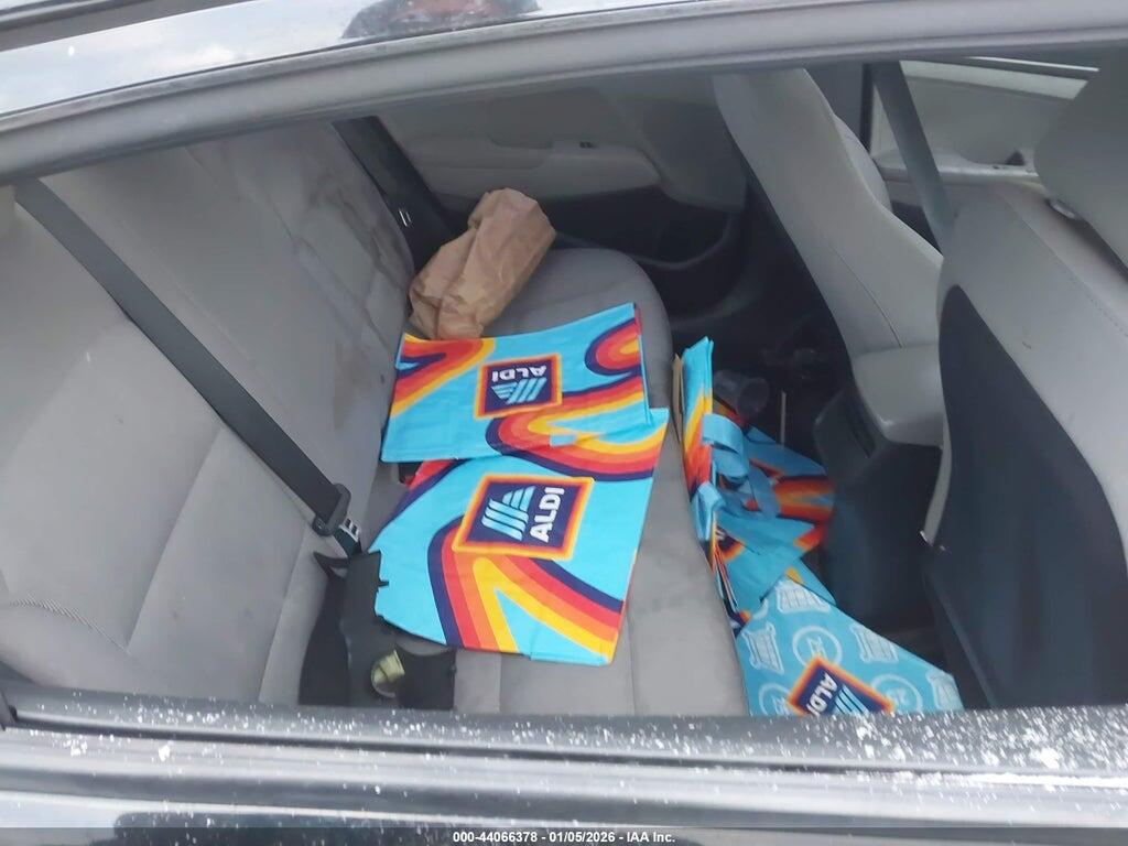5NPD74LFXHH197486 2017 HYUNDAI ELANTRA photo no. 8