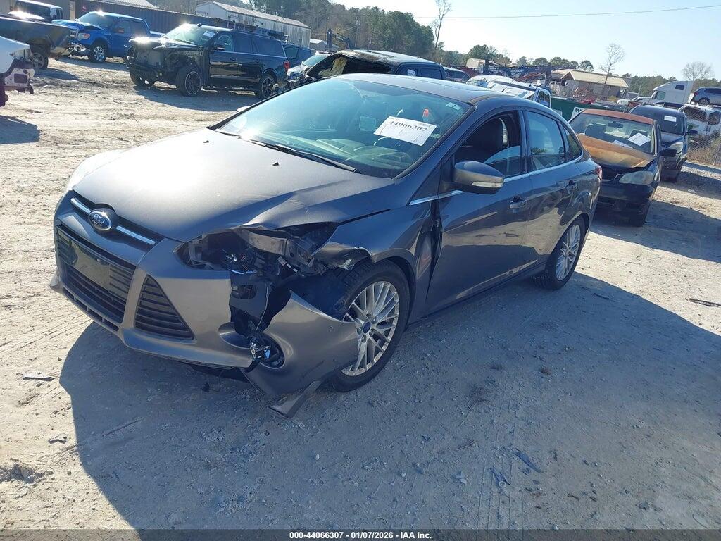1FADP3J25EL395772 2014 FORD FOCUS photo no. 2
