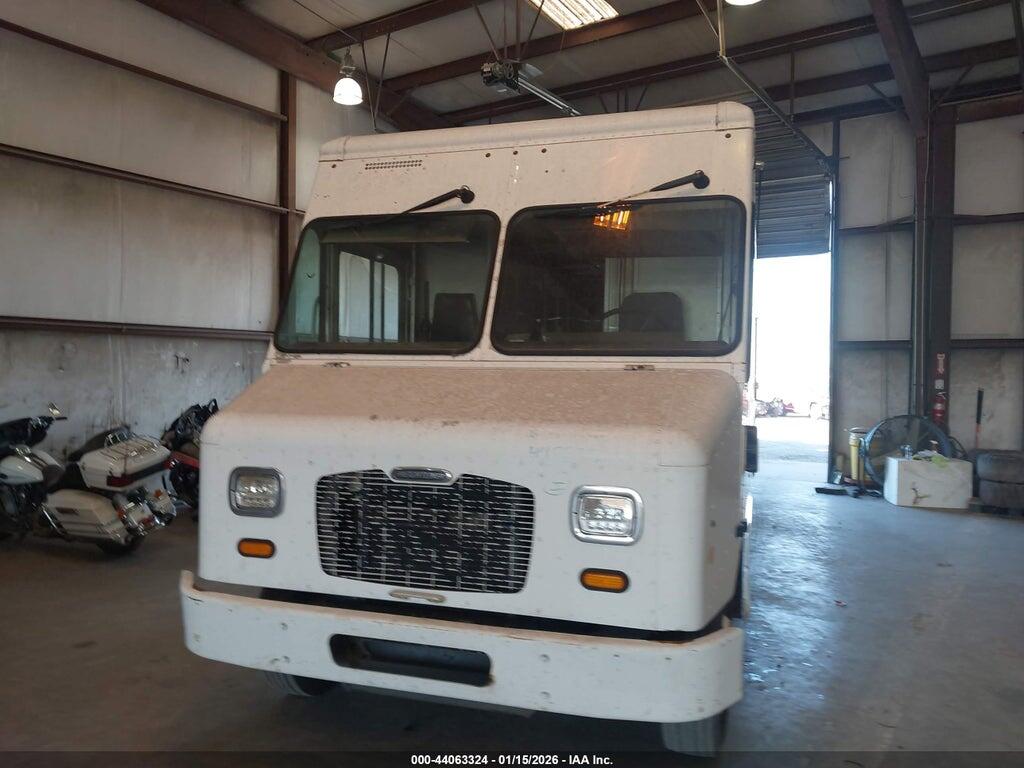 4UZAC3DV7CCBT7215 2012 FREIGHTLINER CHASSIS photo no. 12