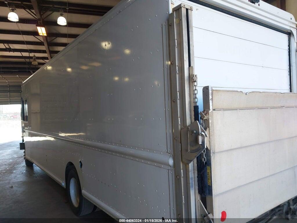4UZAC3DV7CCBT7215 2012 FREIGHTLINER CHASSIS photo no. 3