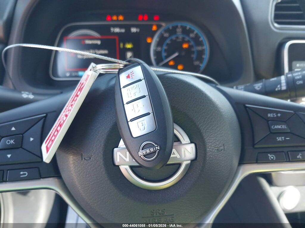 1N4AZ1BVXPC555268 2023 NISSAN LEAF photo no. 11