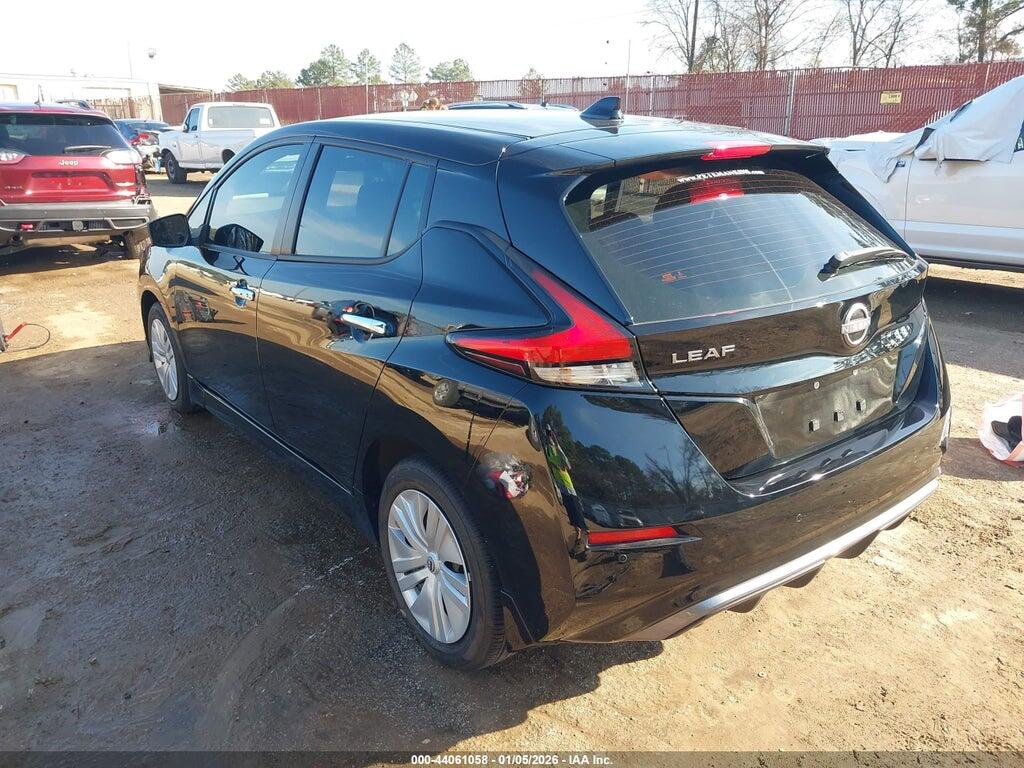 1N4AZ1BVXPC555268 2023 NISSAN LEAF photo no. 3