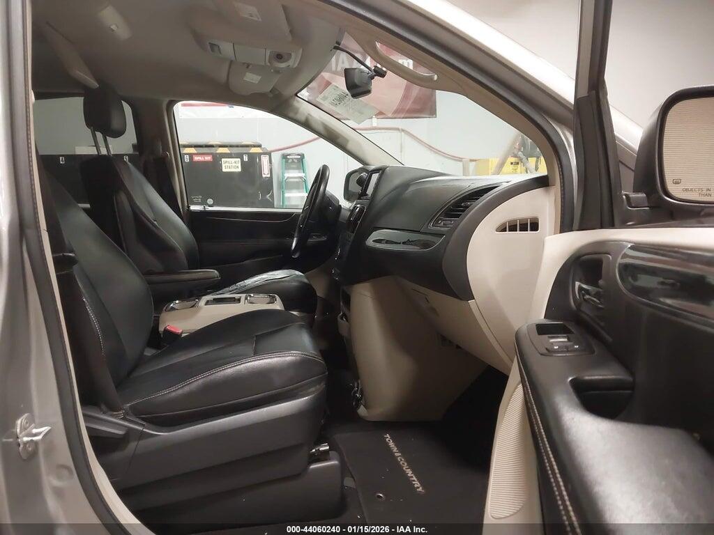 2C4RC1BG7ER132944 2014 CHRYSLER TOWN & COUNTRY photo no. 5