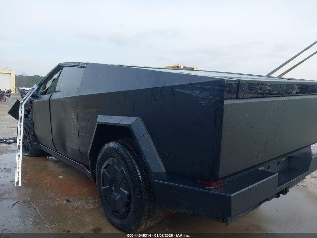 7G2CEHED6SA074241 2025 TESLA CYBERTRUCK photo no. 11