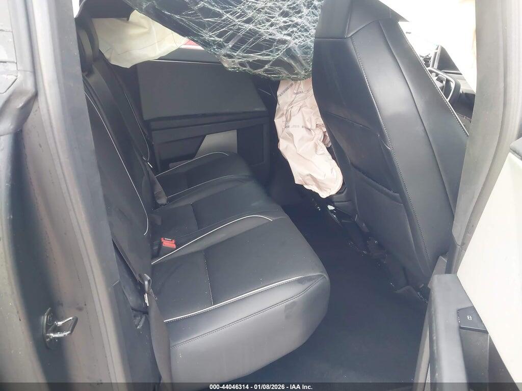 7G2CEHED6SA074241 2025 TESLA CYBERTRUCK photo no. 8