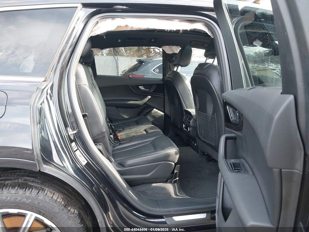 WA1LAAF79KD040040 2019 AUDI Q7 photo no. 8