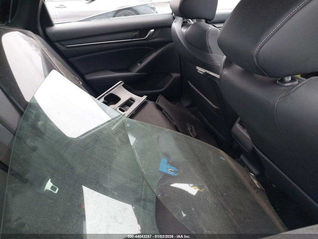 1HGCV2F36JA050068 2018 HONDA ACCORD photo no. 8