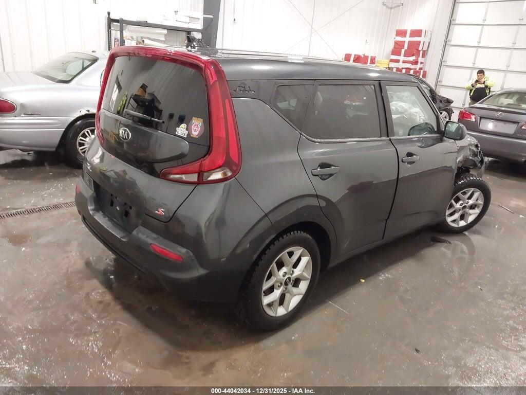 KNDJ23AU8M7746632 2021 KIA SOUL photo no. 4
