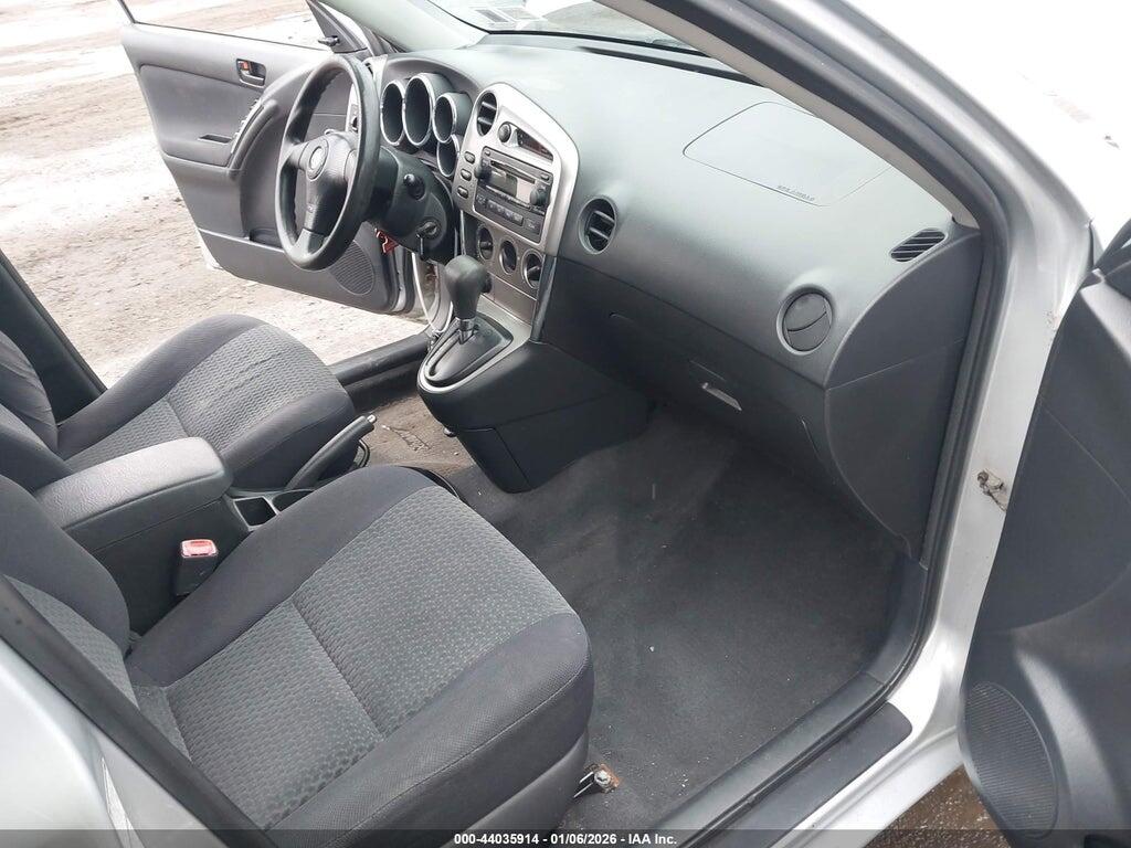 2T1LR32E35C405148 2005 TOYOTA MATRIX photo no. 5