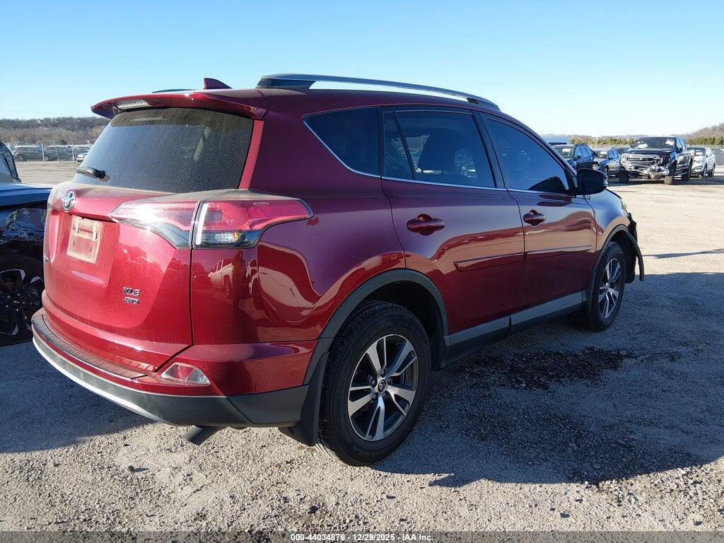 2T3RFREV8JW834870 2018 TOYOTA RAV4 photo no. 4