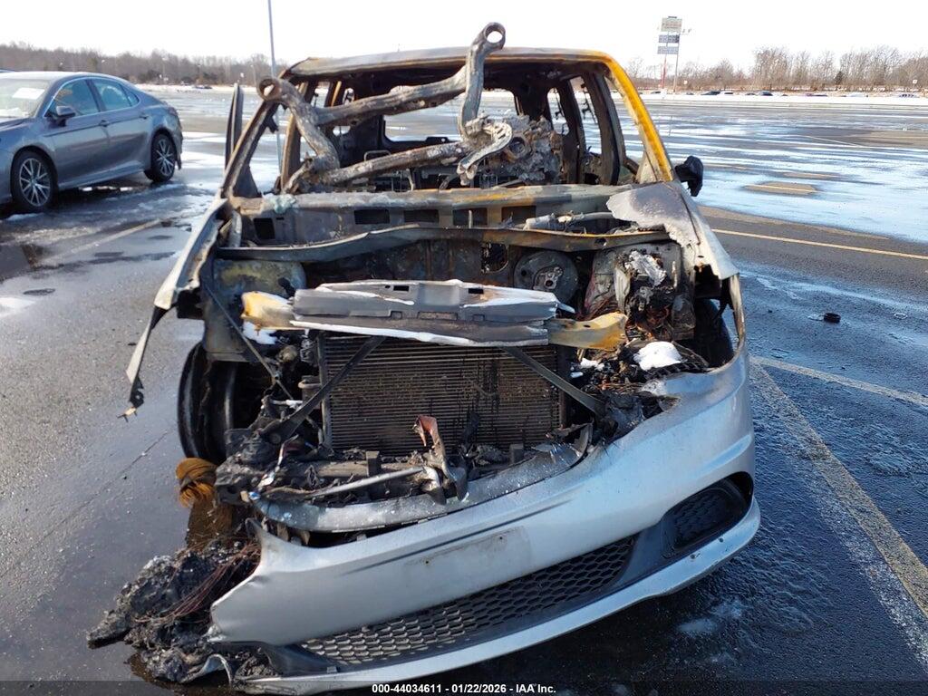 2C4RDGBG2FR640093 2015 DODGE GRAND CARAVAN photo no. 6