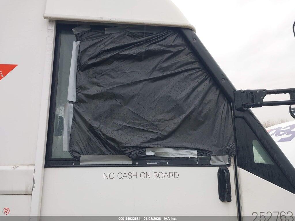 JALB4T175D7W01541 2013 ISUZU COMMERCIAL VAN photo no. 12