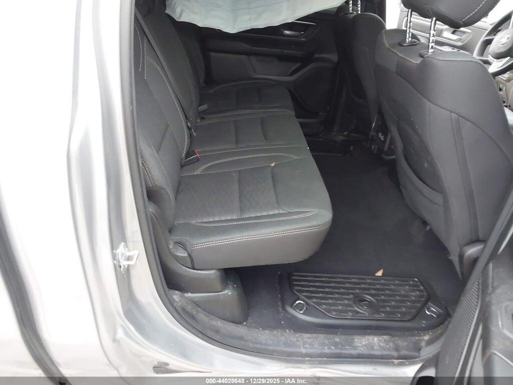 1C6SRFFP1SN559415 2025 RAM 1500 photo no. 8