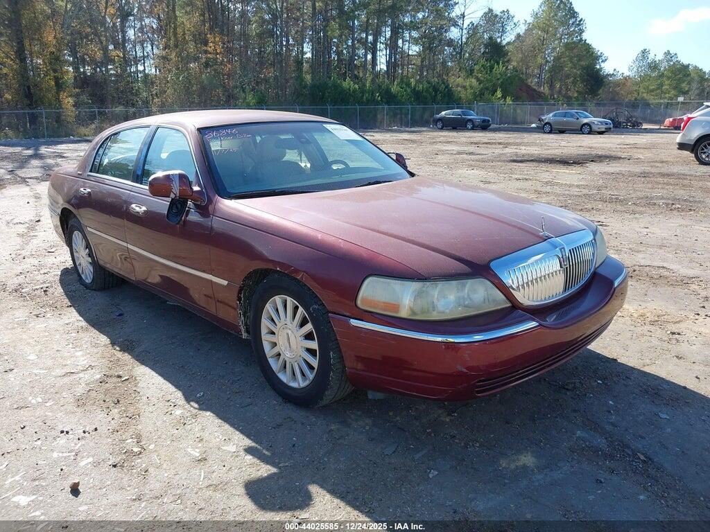 1LNHM82W03Y604379 2003 LINCOLN TOWN CAR photo no. 1