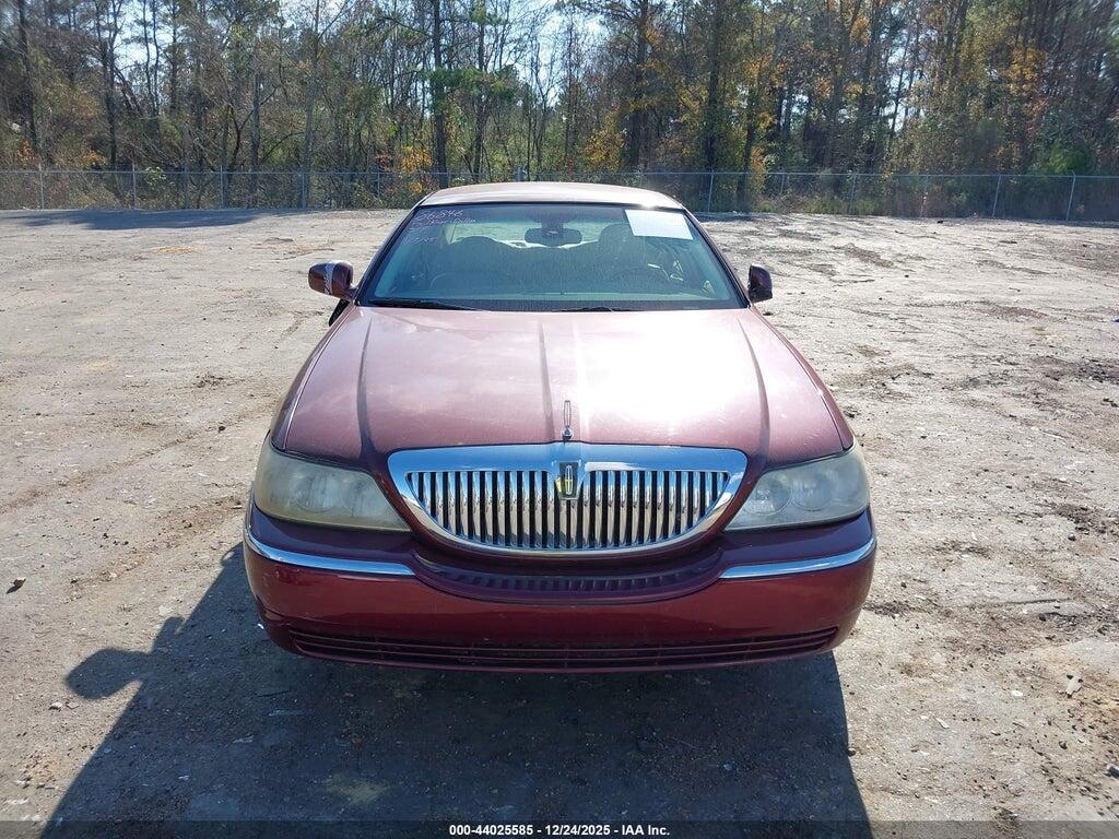 1LNHM82W03Y604379 2003 LINCOLN TOWN CAR photo no. 12