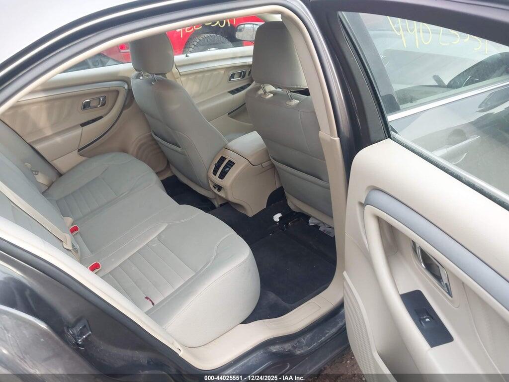1FAHP2D85JG116173 2018 FORD TAURUS photo no. 8