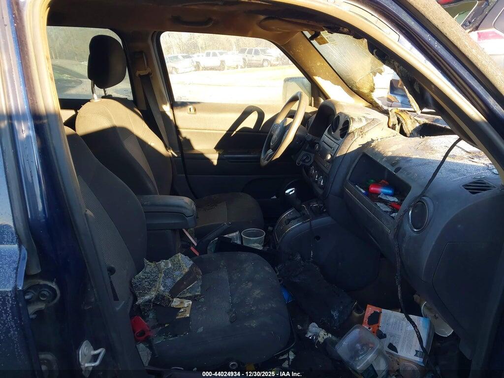 1C4NJRBB9HD168262 2017 JEEP PATRIOT photo no. 5