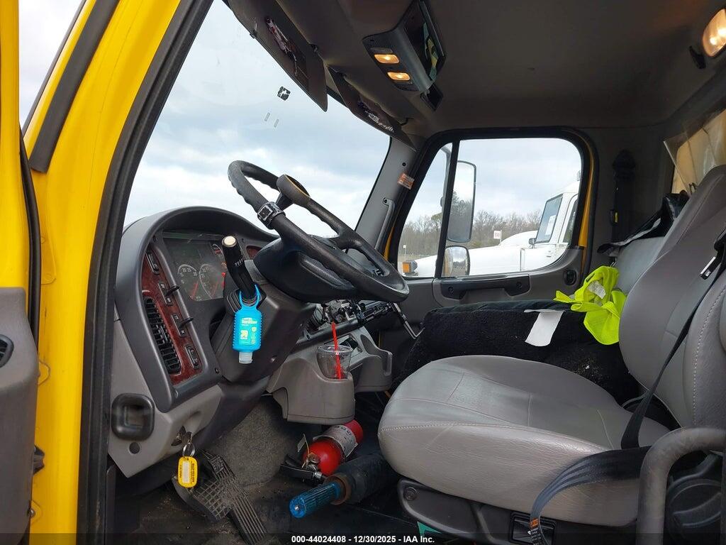 3ALACXFCXLDLN6204 2020 FREIGHTLINER M2 106 photo no. 6