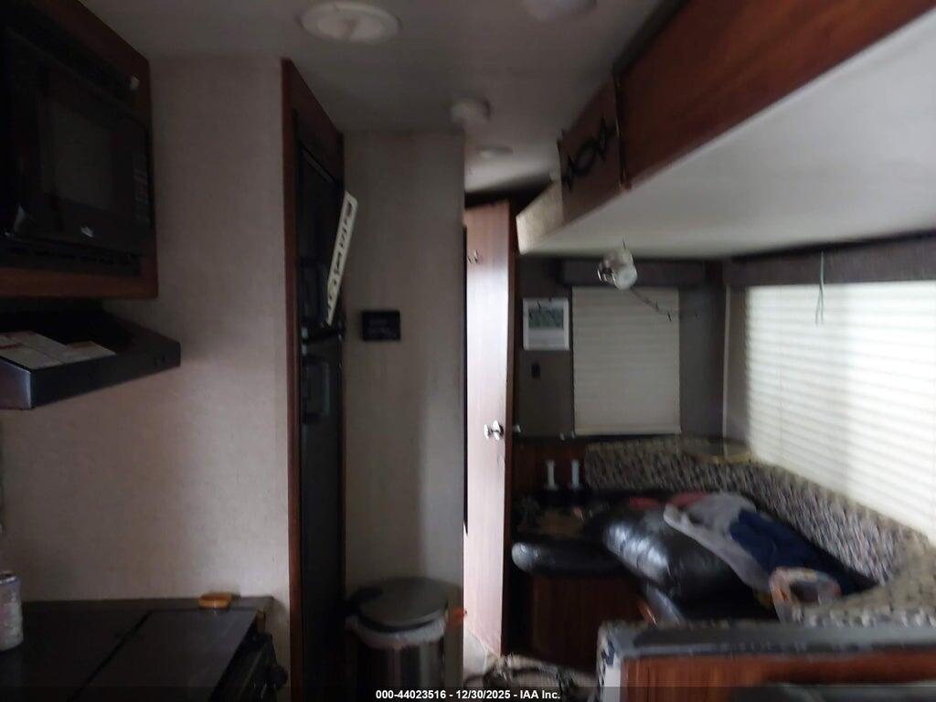 5SFNB3426HE334297 2017 HEARTLAND RV OTHER photo no. 6